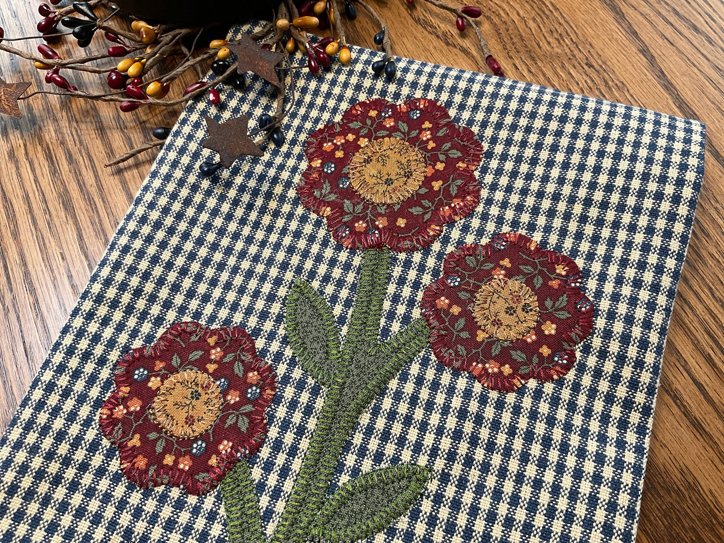 Primitive Farmhouse Spring Flowers Towel Item #1665