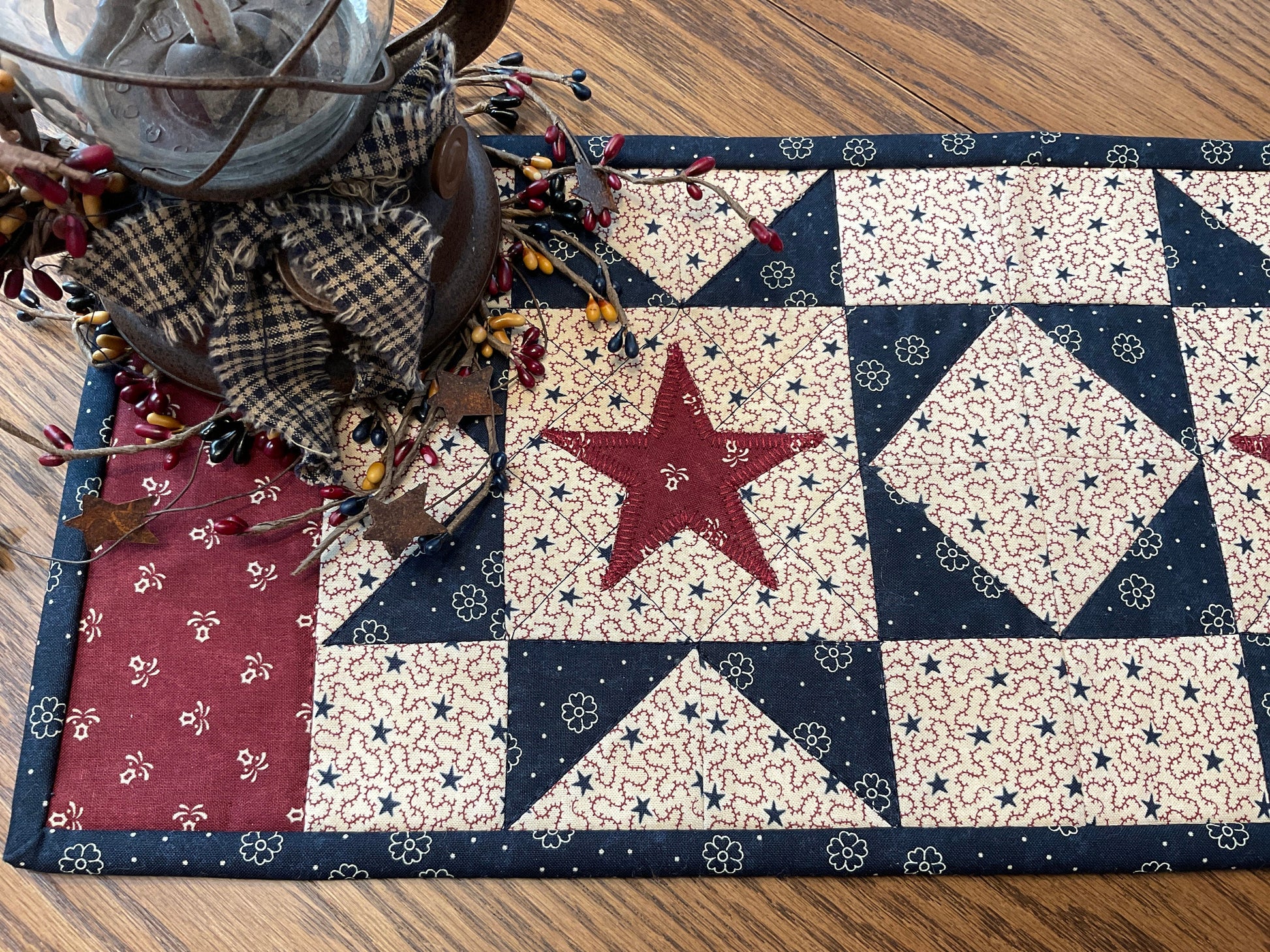 Primitive Farmhouse Americana Patriotic Table Runner Item #1673