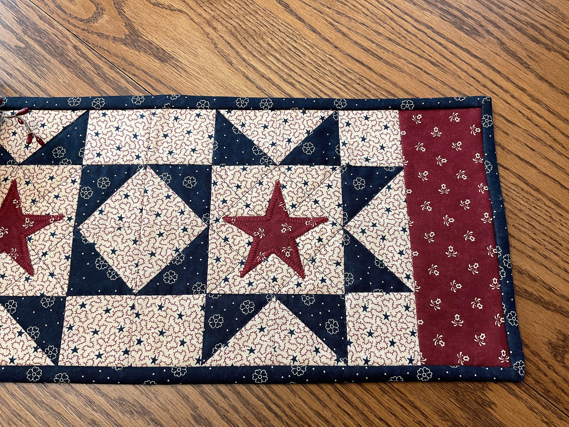 Primitive Farmhouse Americana Patriotic Table Runner Item #1682