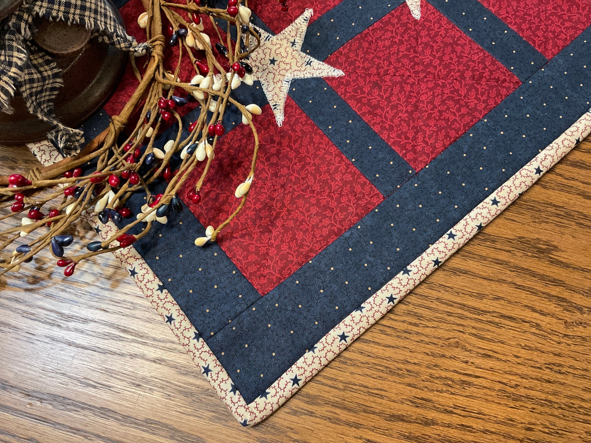 Primitive Farmhouse Americana Table Runner Item #1676