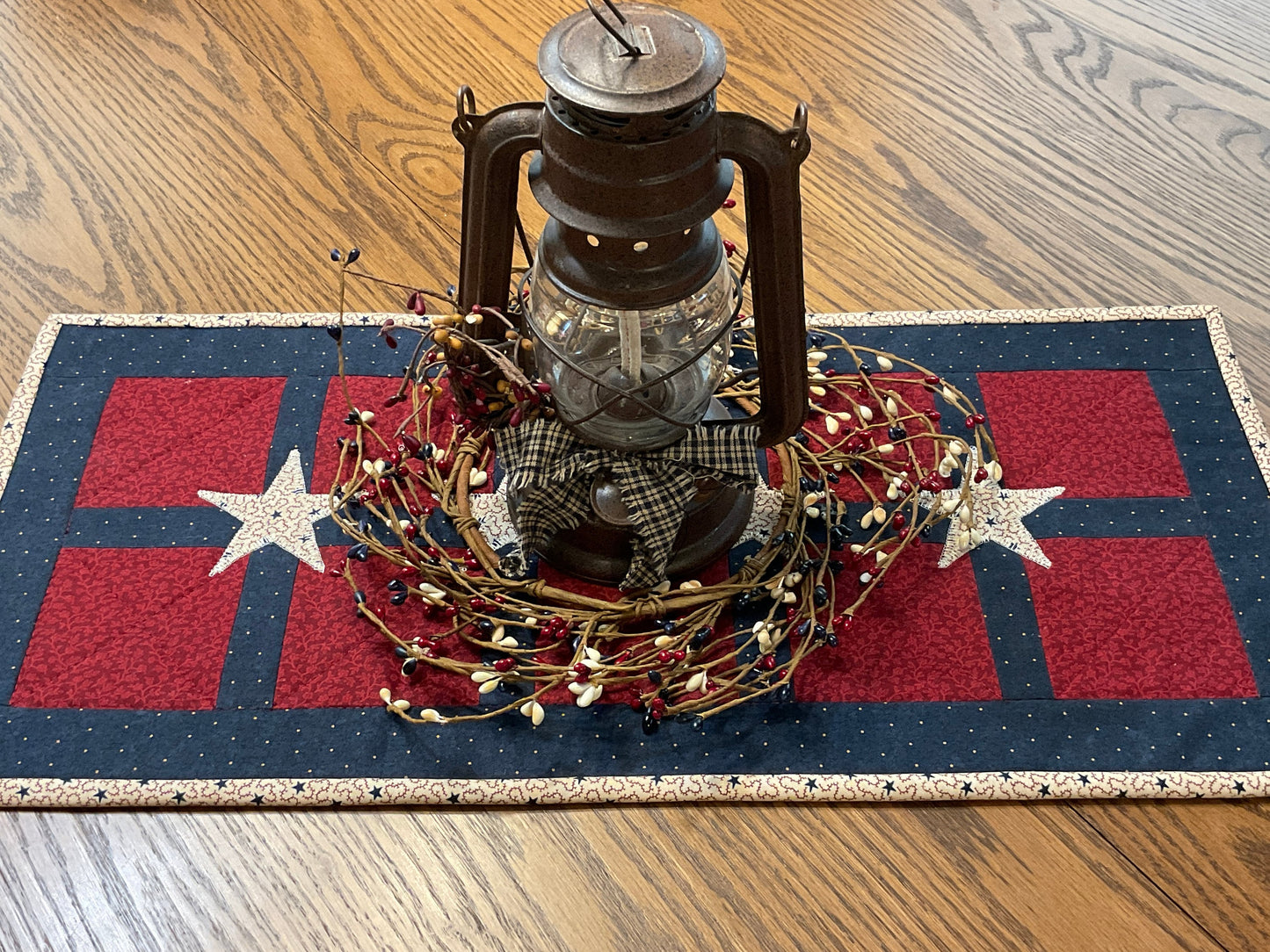 Primitive Farmhouse Americana Table Runner Item #1676