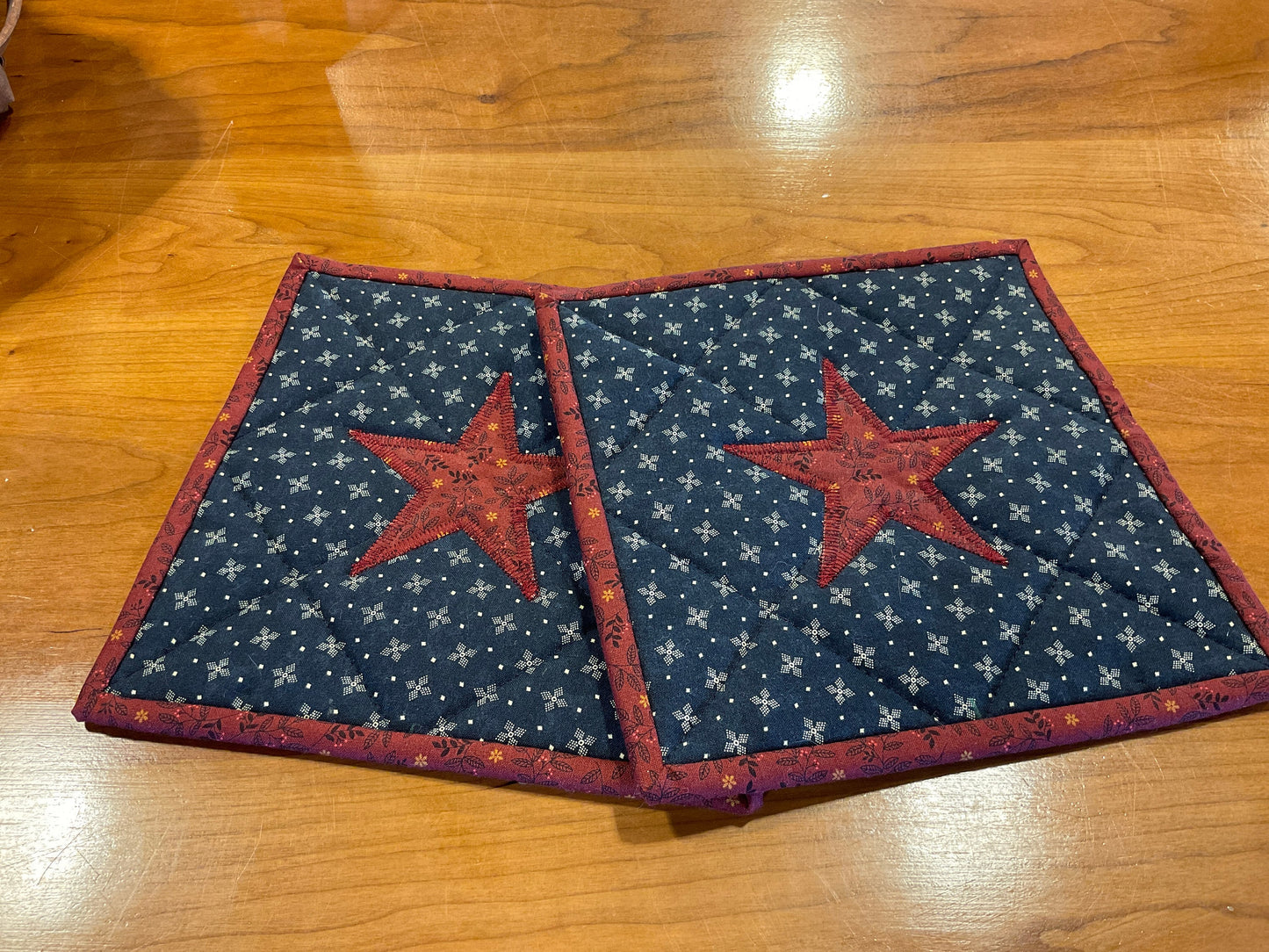 Primitive Farmhouse Americana Star Potholders Item #1684