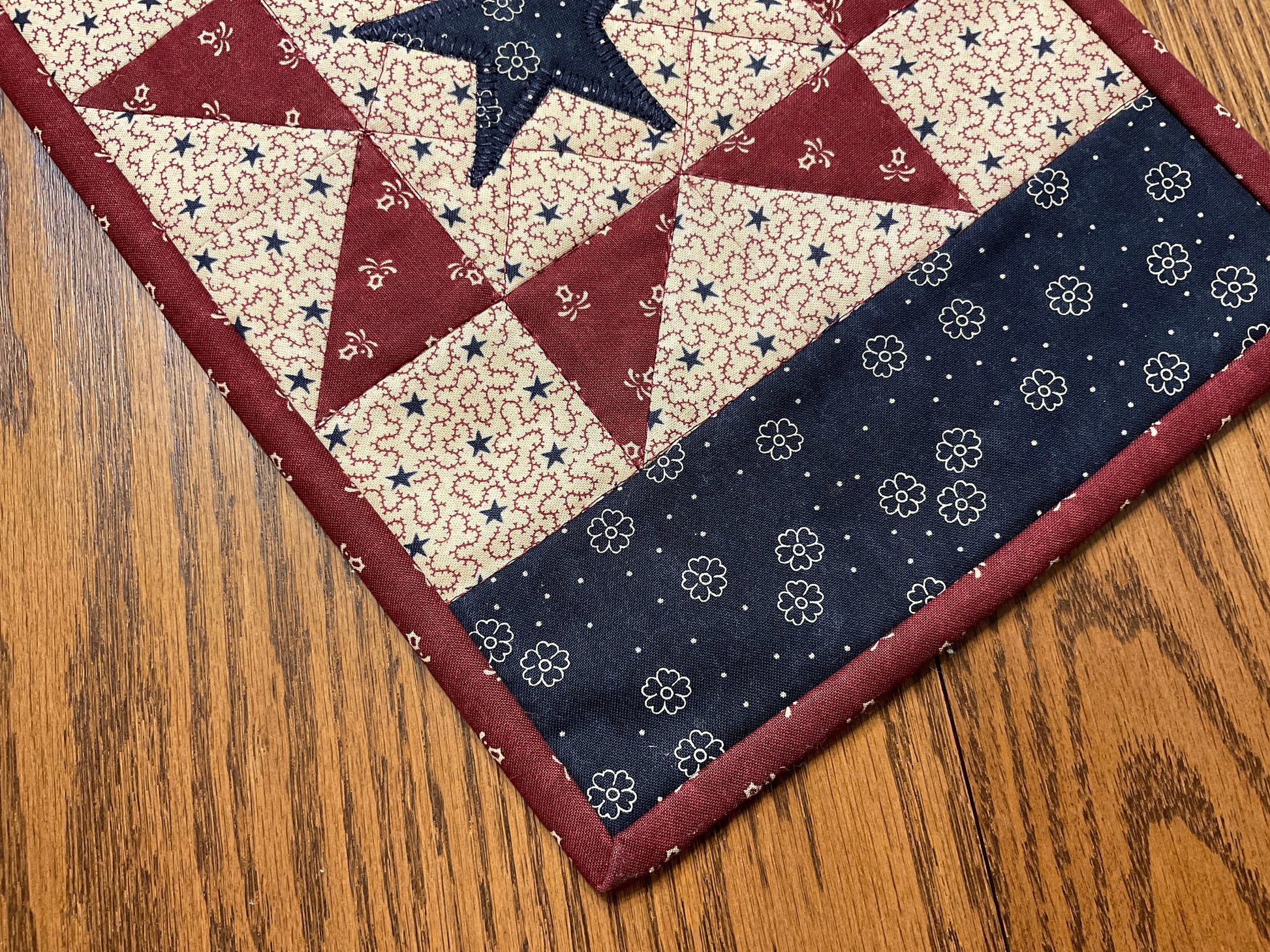 Primitive Farmhouse Americana Patriotic Table Runner Item #1884