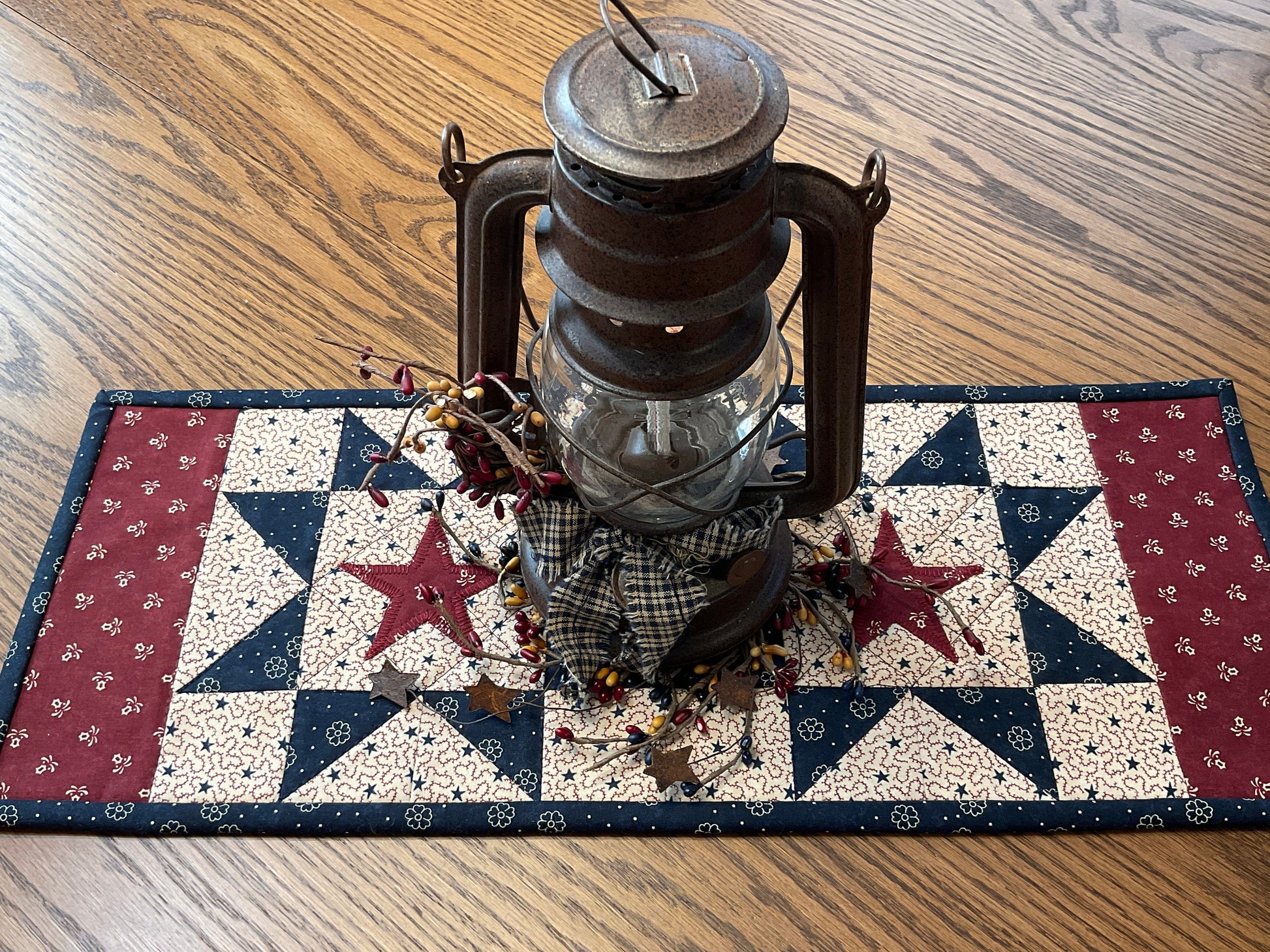 Primitive Farmhouse Americana Patriotic Table Runner Item #1885