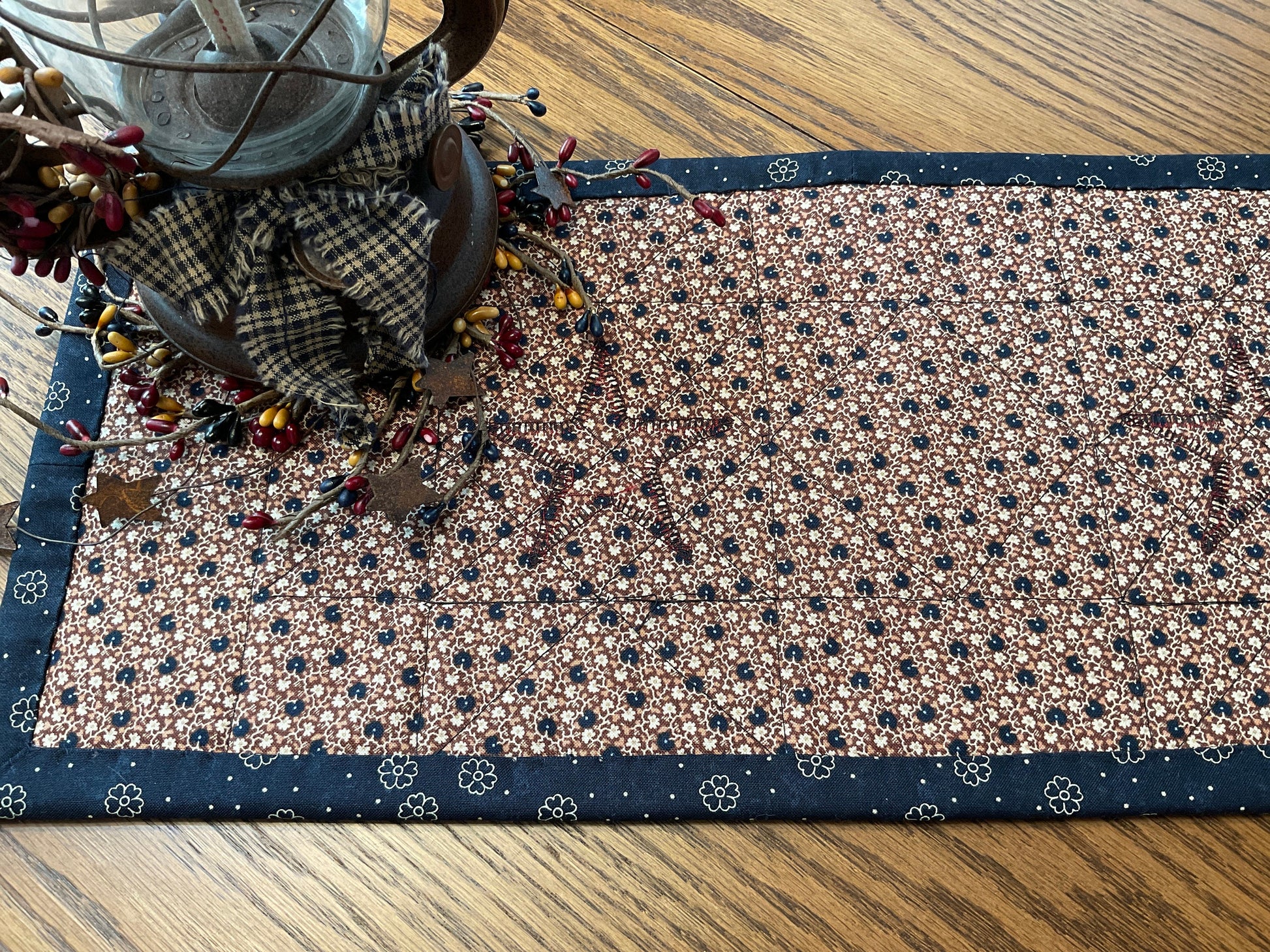 Primitive Farmhouse Americana Patriotic Table Runner Item #1673