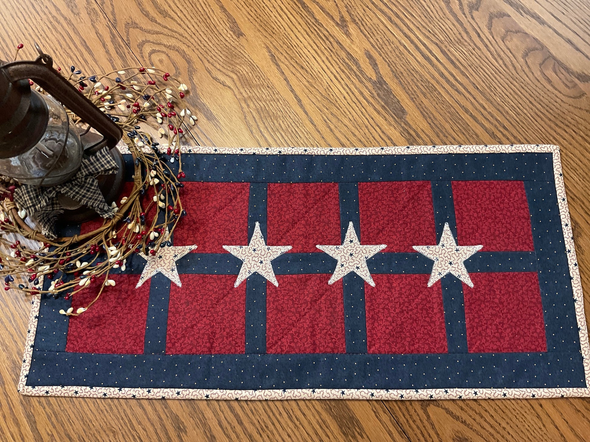 Primitive Farmhouse Americana Table Runner Item #1676