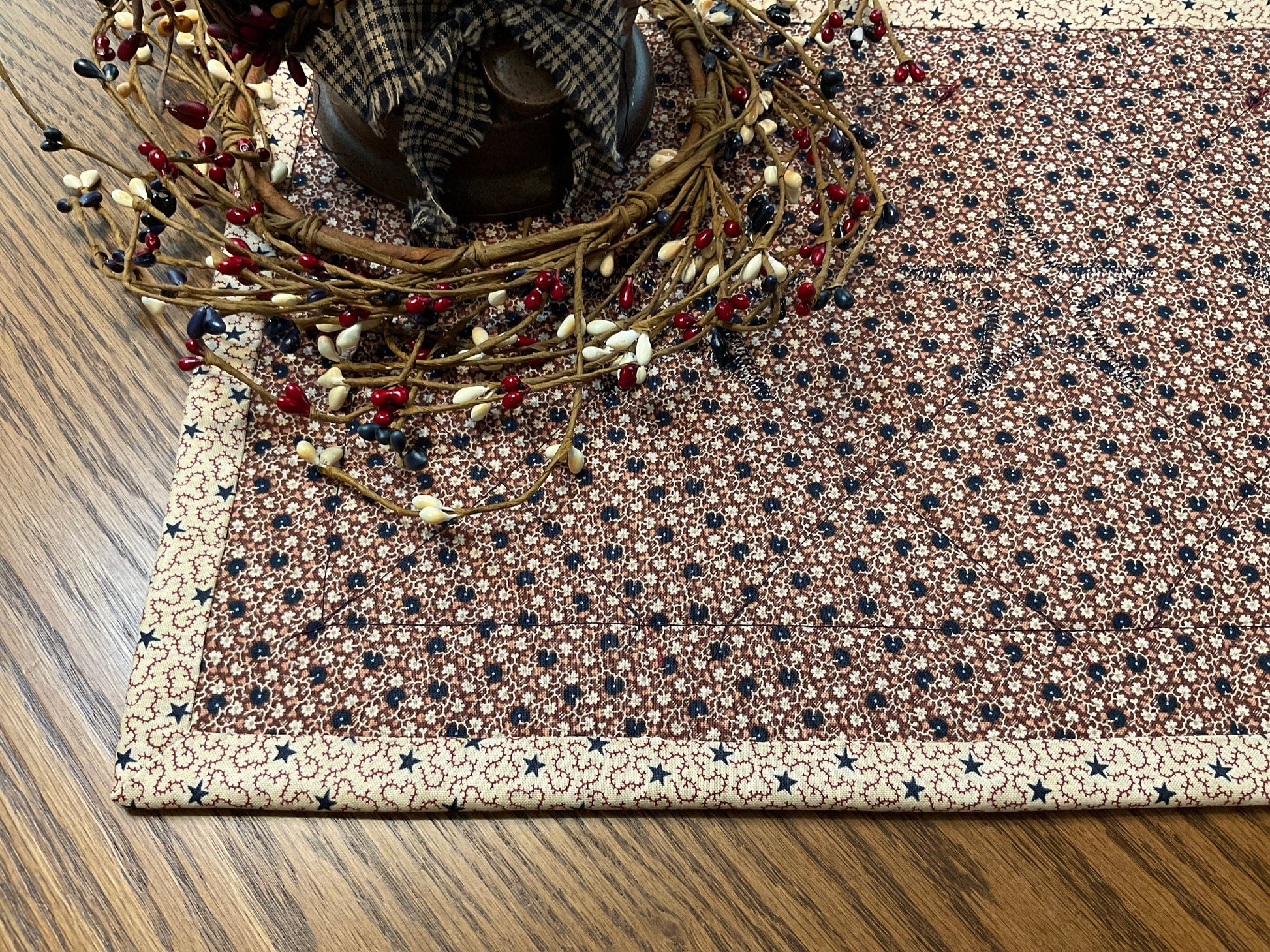 Primitive Farmhouse Americana Table Runner Item #1676