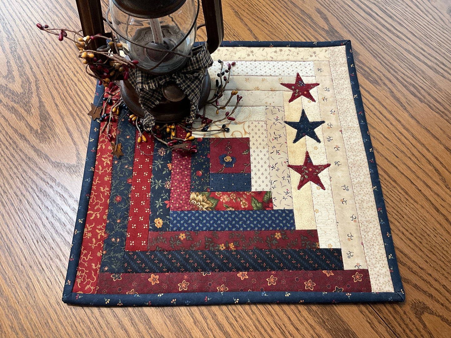 Primitive Farmhouse  Patriotic Log Cabin Table Topper Item #1699