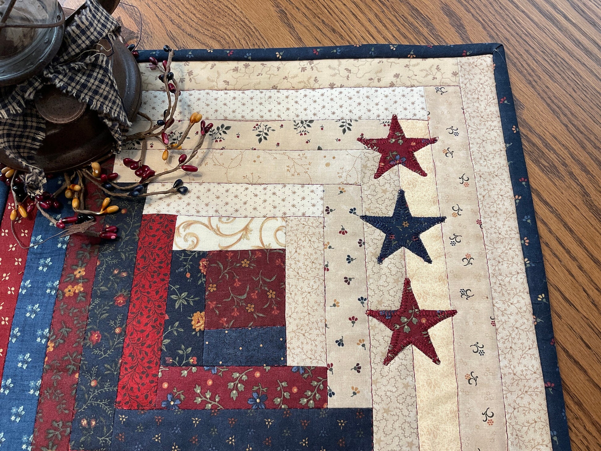 Primitive Farmhouse  Patriotic Log Cabin Table Topper Item #1697