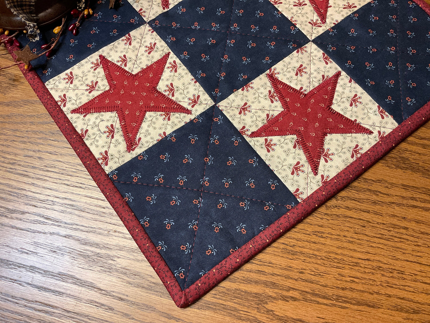 Primitive Farmhouse Americana Star Table Topper  Item # 1726