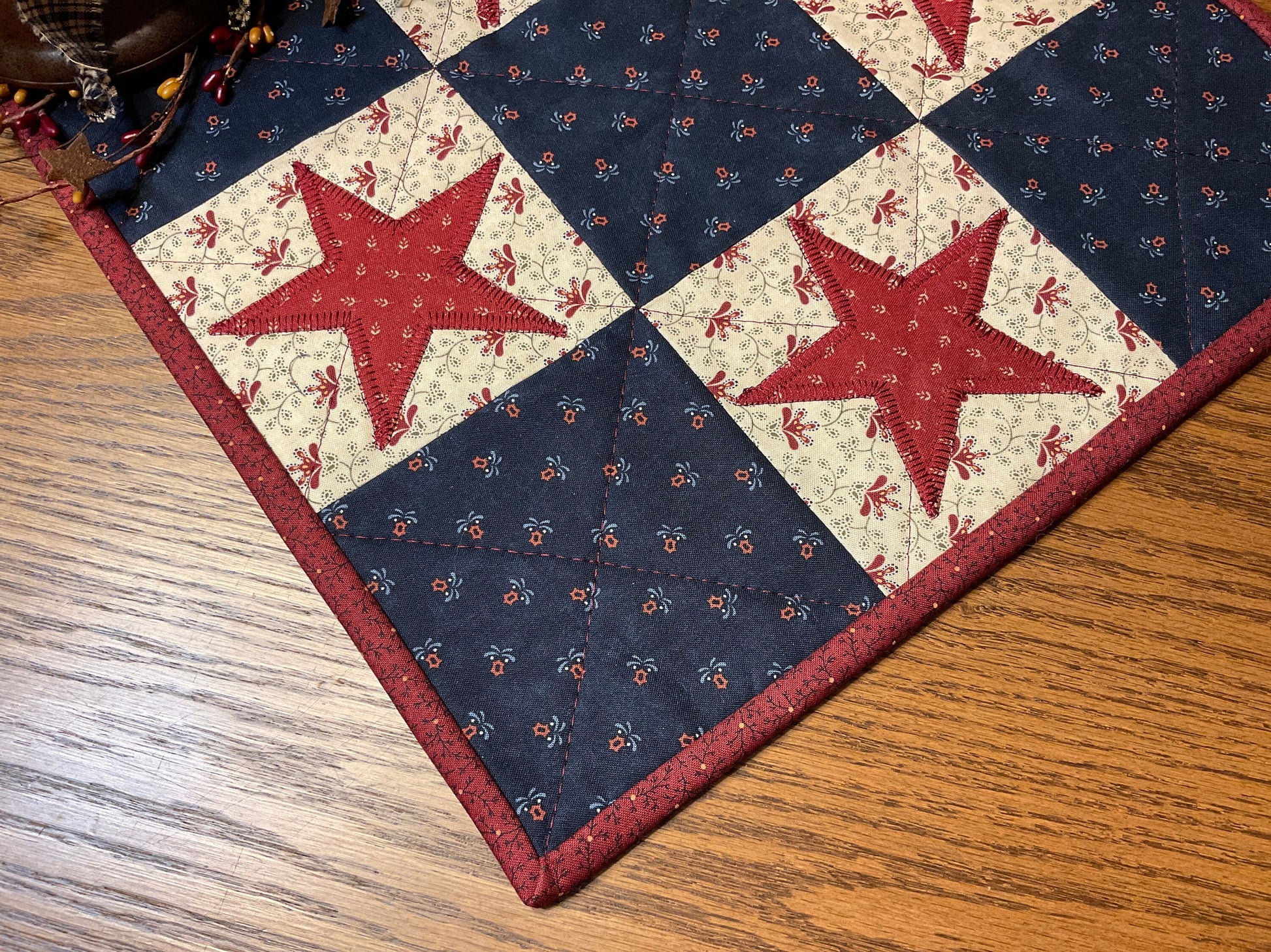 Primitive Farmhouse Americana Star Table Topper  Item # 1726