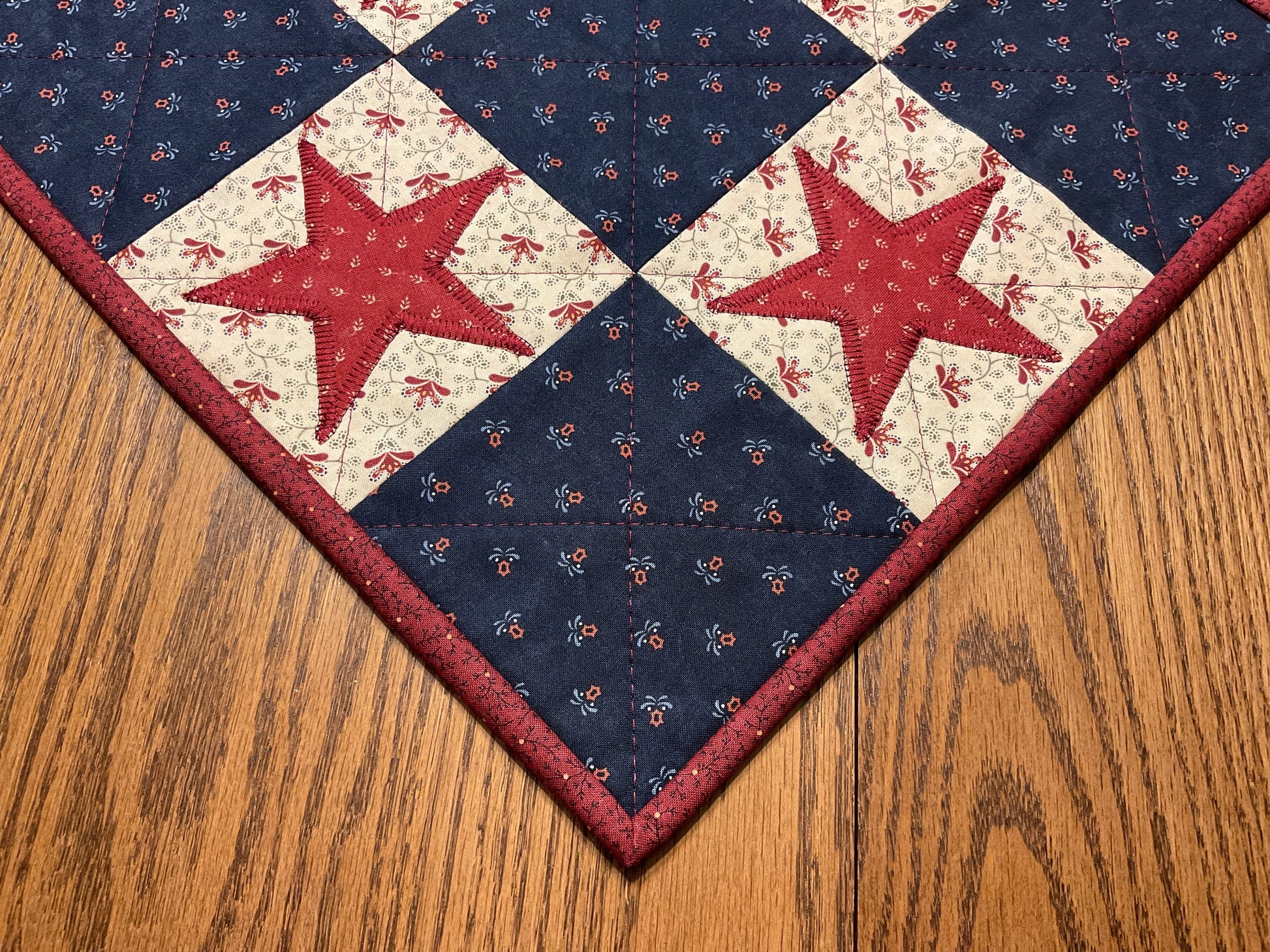 Primitive Farmhouse Americana Star Table Topper  Item # 1726