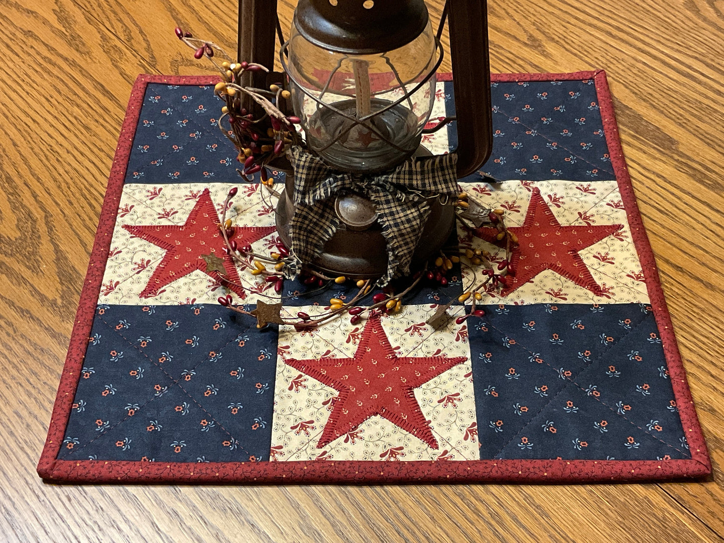 Primitive Farmhouse Americana Star Table Topper  Item # 1726