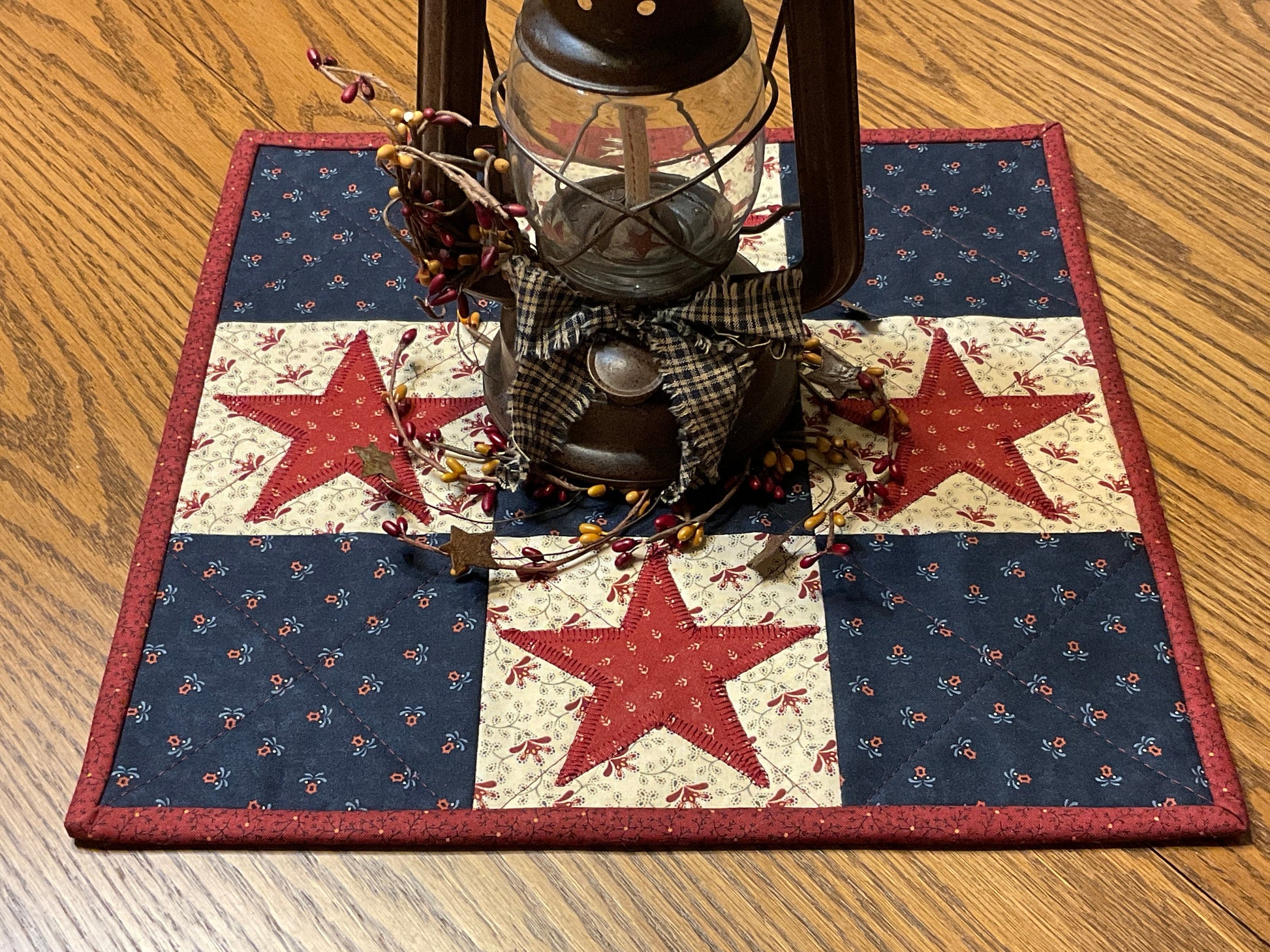 Primitive Farmhouse Americana Star Table Topper  Item # 1726