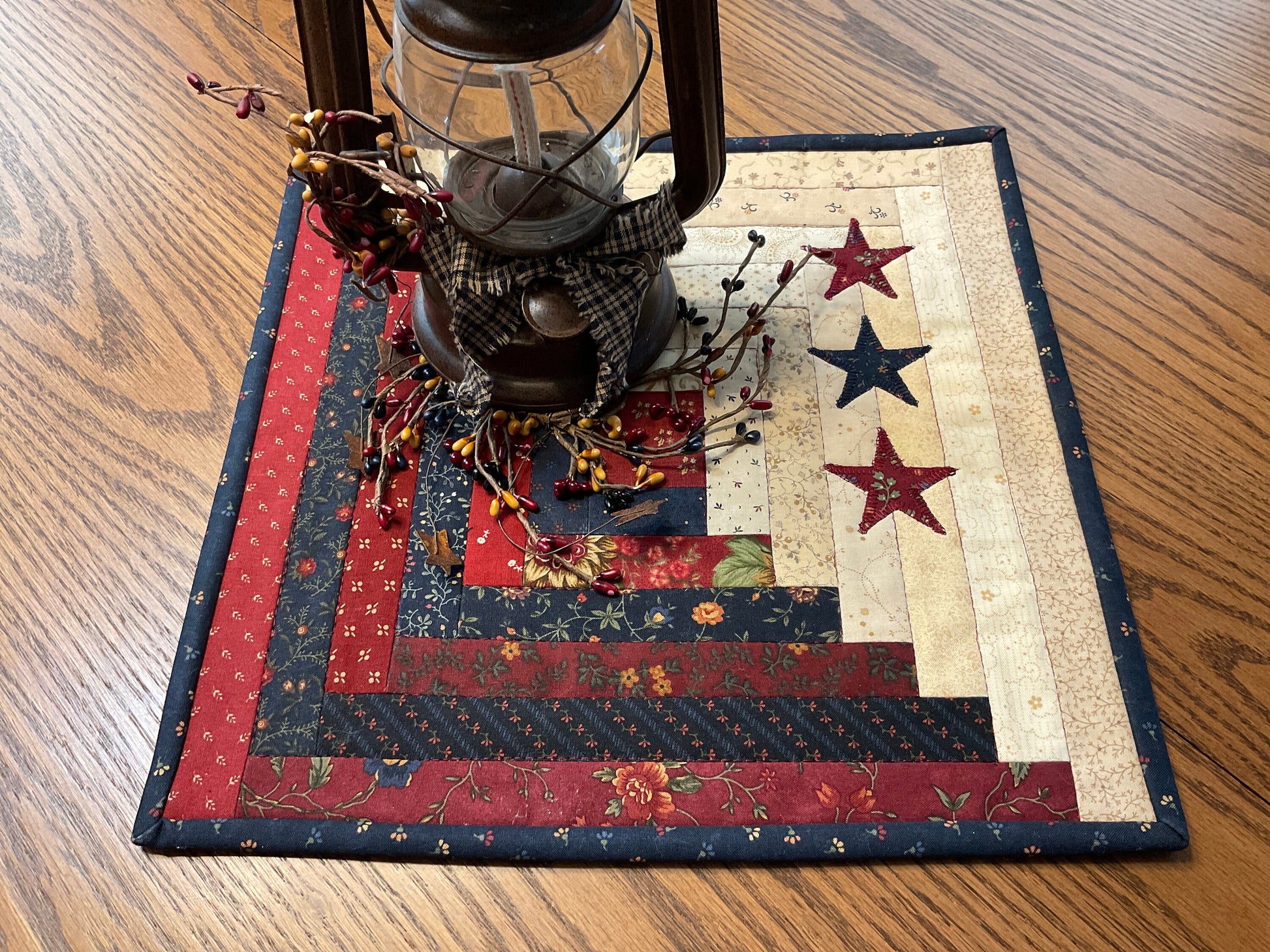 Primitive Farmhouse  Patriotic Log Cabin Table Topper Item #1698