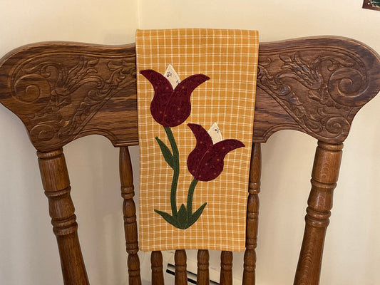 Primitive Farmhouse Tulip Towel Item #1732