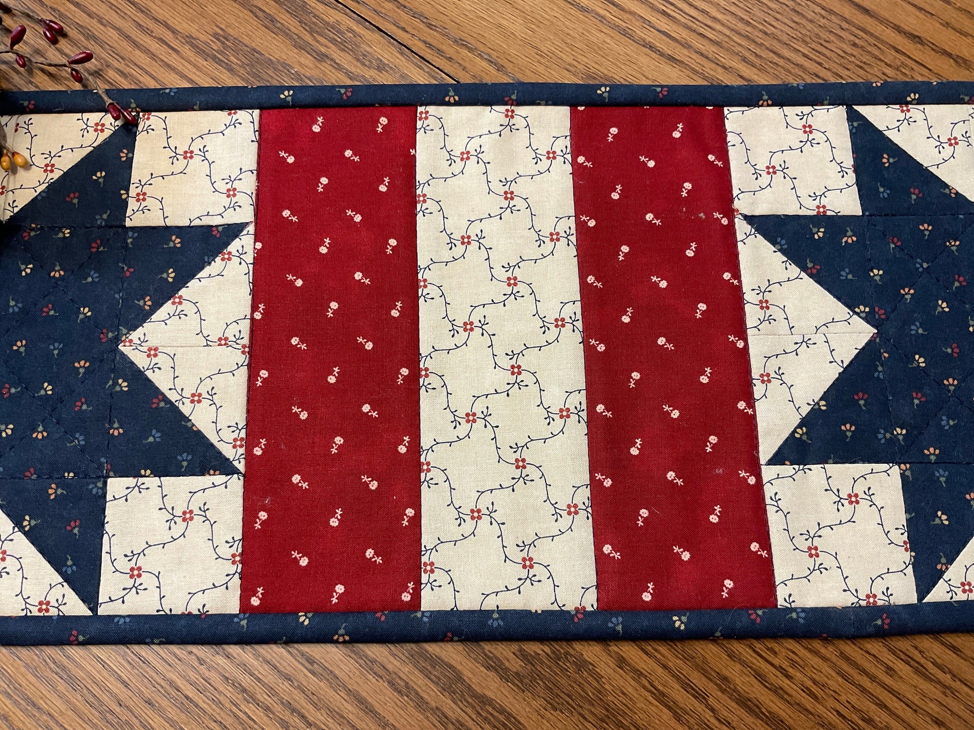 Primitive Farmhouse Americana Patriotic Table Runner Item #1733