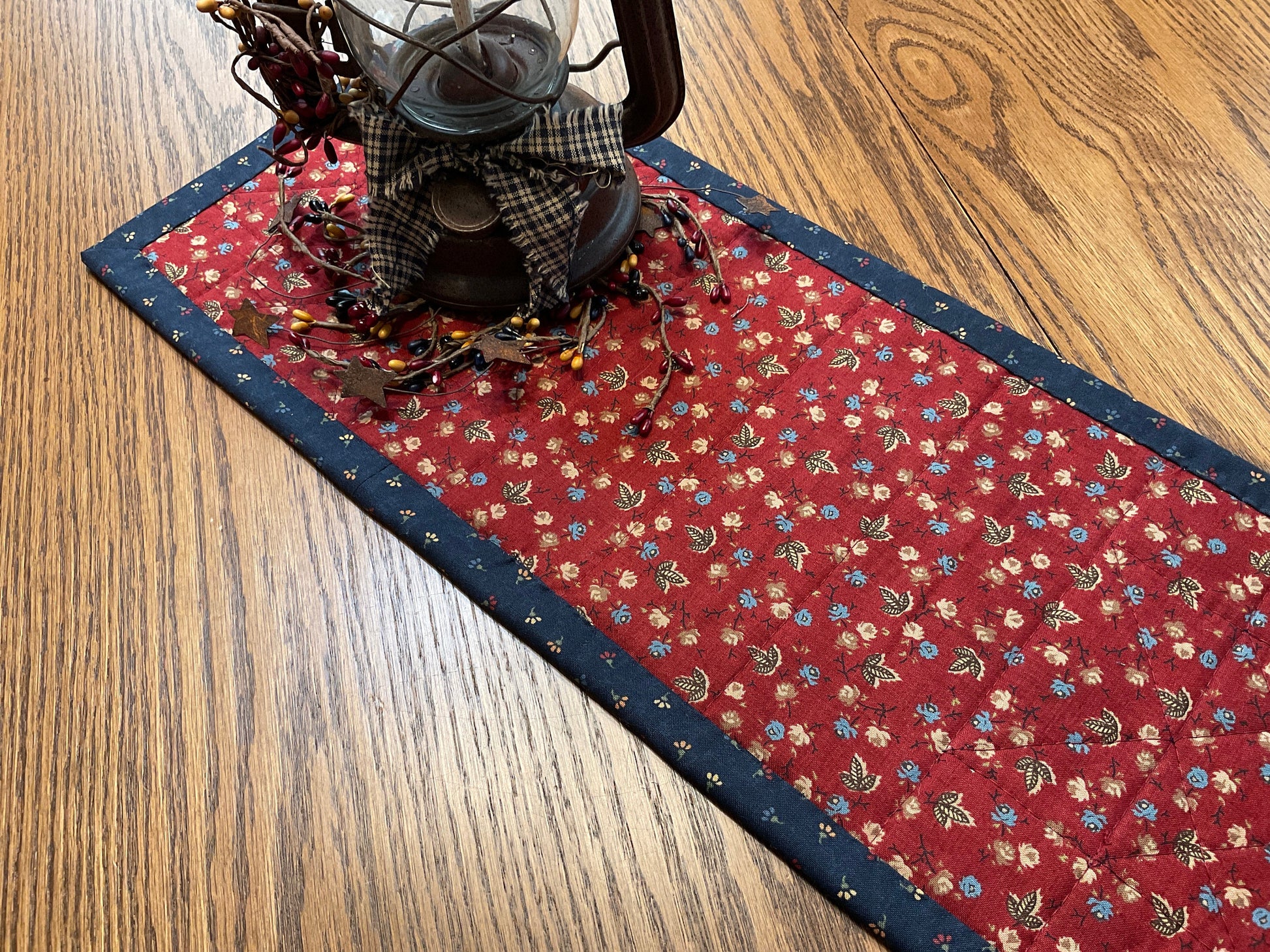 Primitive Farmhouse Americana Patriotic Table Runner Item #1737