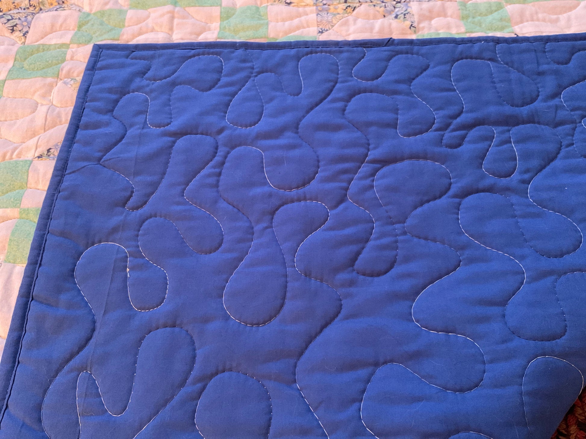 Primitive Farmhouse Summer Lap Quilt Item #1736