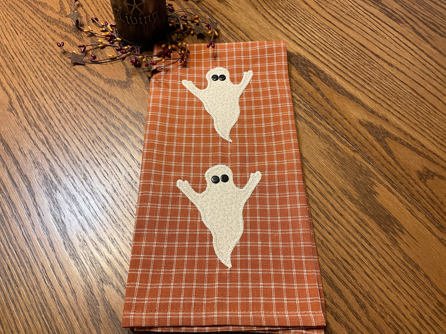 Primitive Farmhouse Ghost Halloween Towel Item #1745