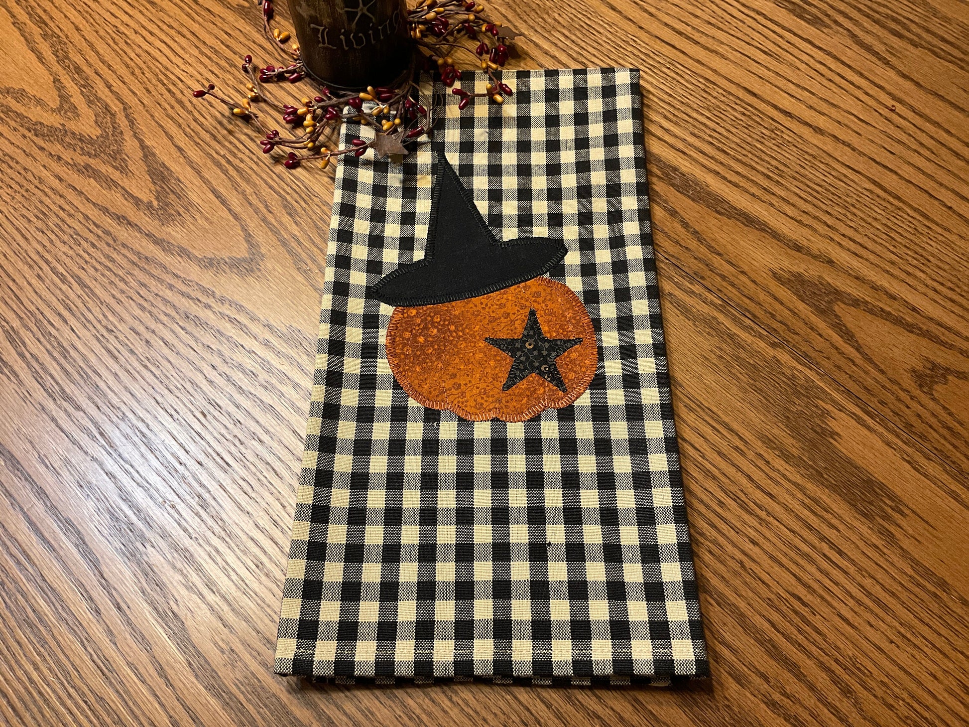 Primitive Farmhouse Pumpkin Towel Item #1740