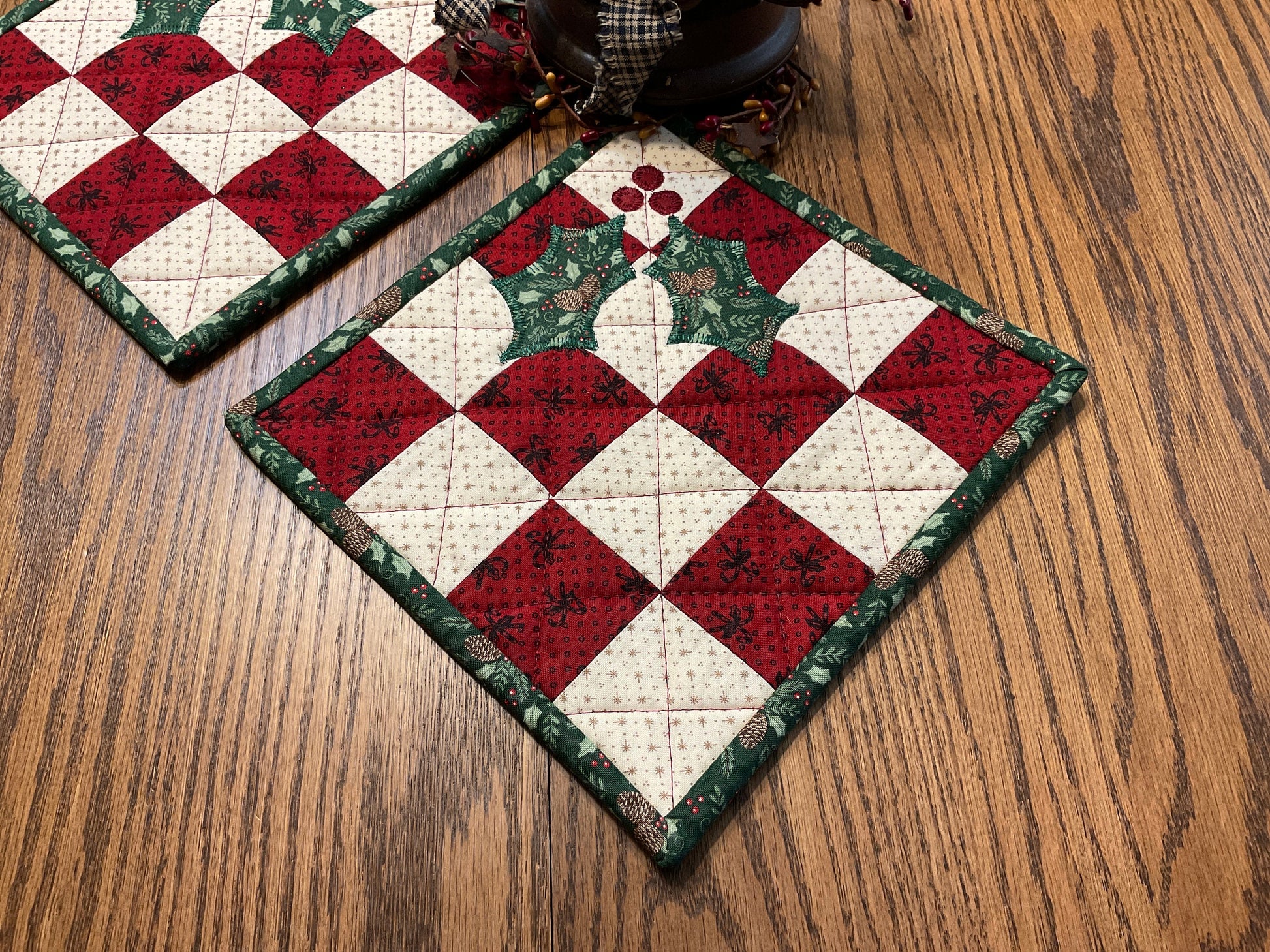 Christmas Primitive Farmhouse Potholders Item #1782