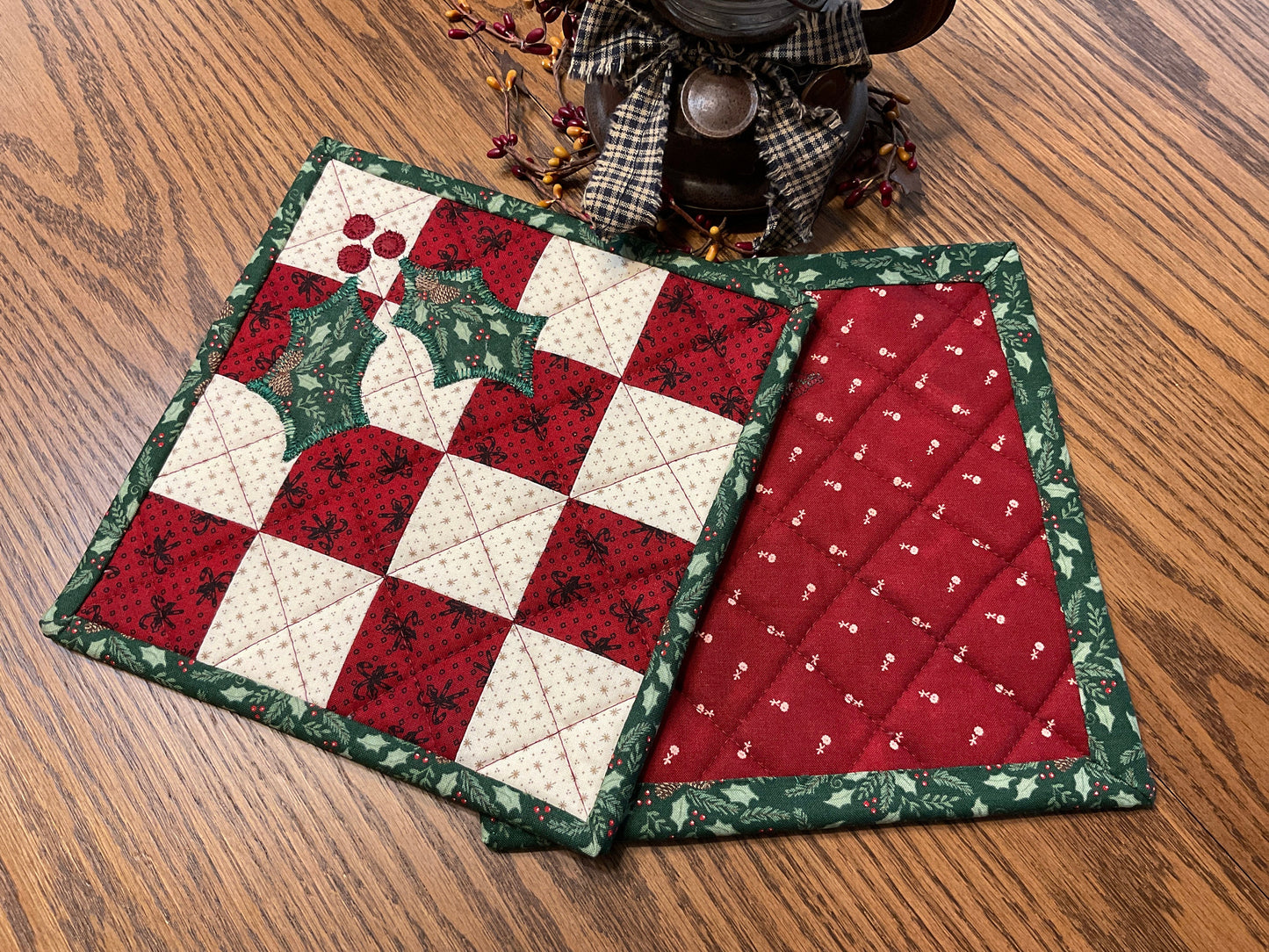 Christmas Primitive Farmhouse Potholders Item #1782