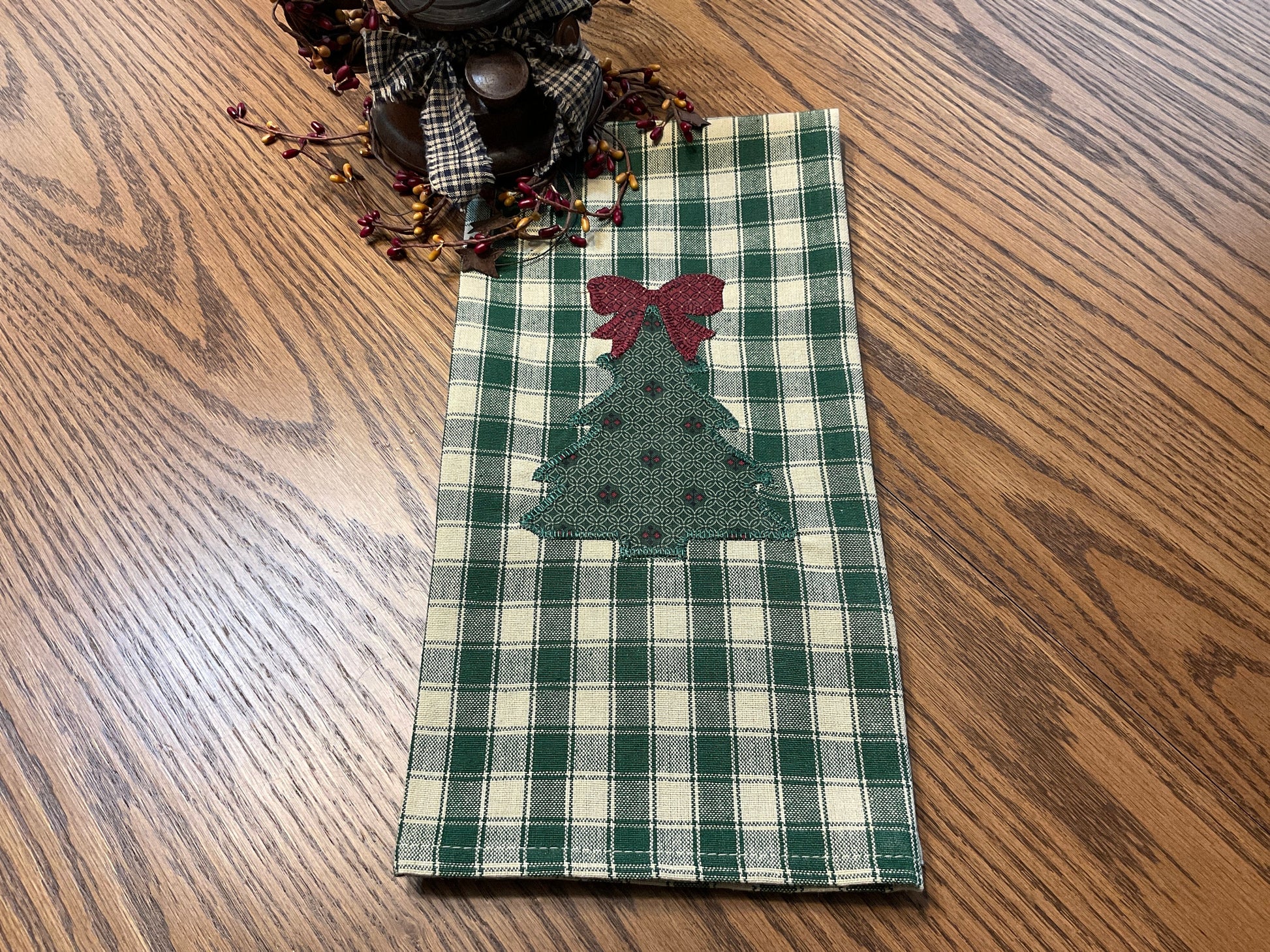 Christmas Primitive Farmhouse Towel Item #1765