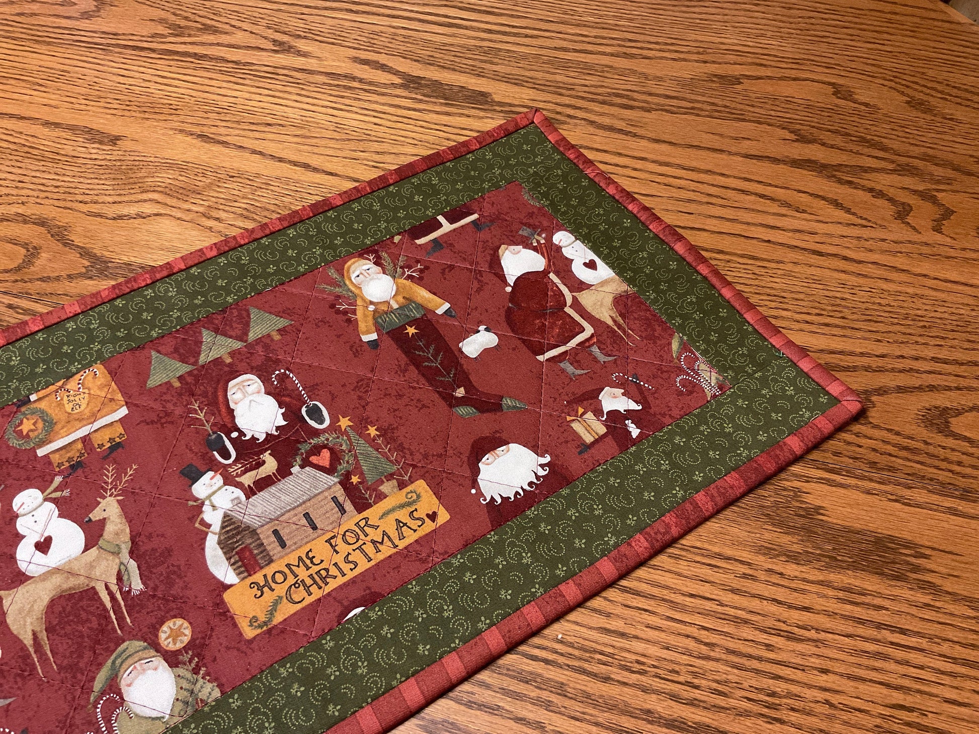 Christmas Primitive Farmhouse Santa Table Runner Item #1817