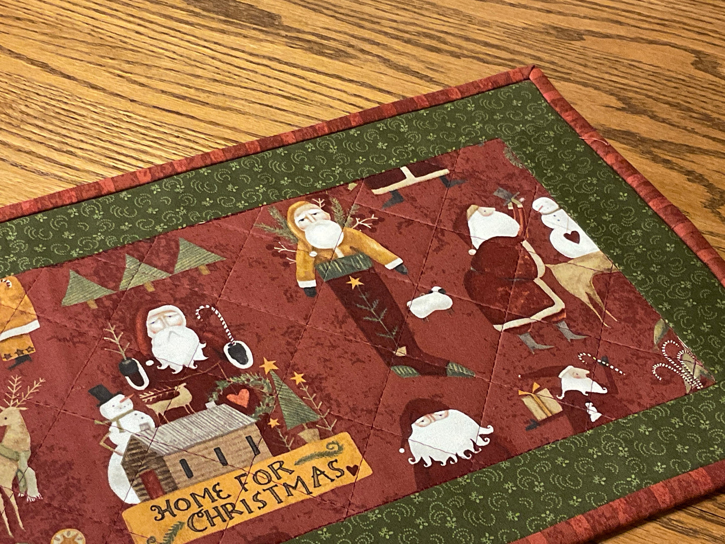 Christmas Primitive Farmhouse Santa Table Runner Item #1817