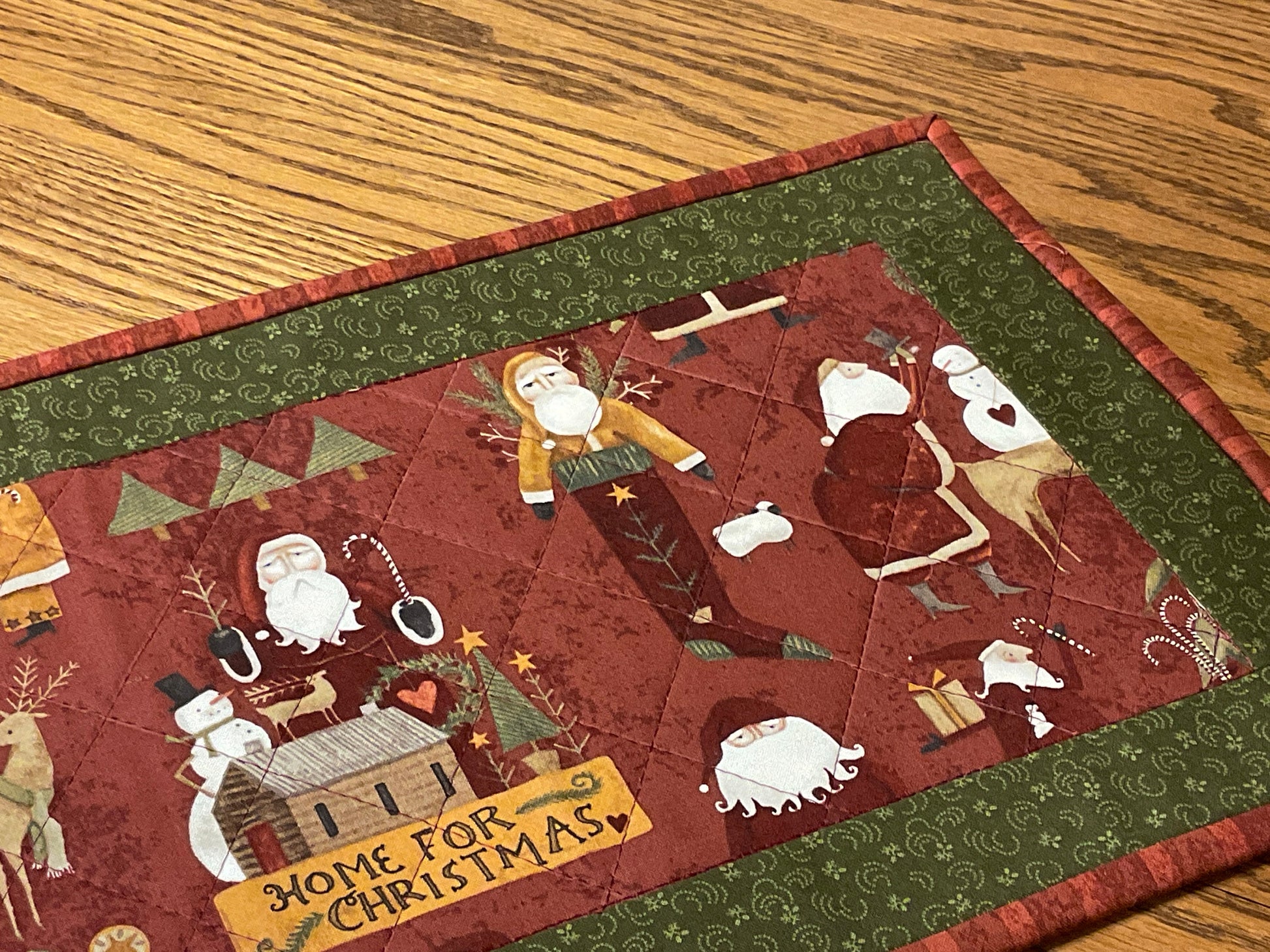 Christmas Primitive Farmhouse Santa Table Runner Item #1817