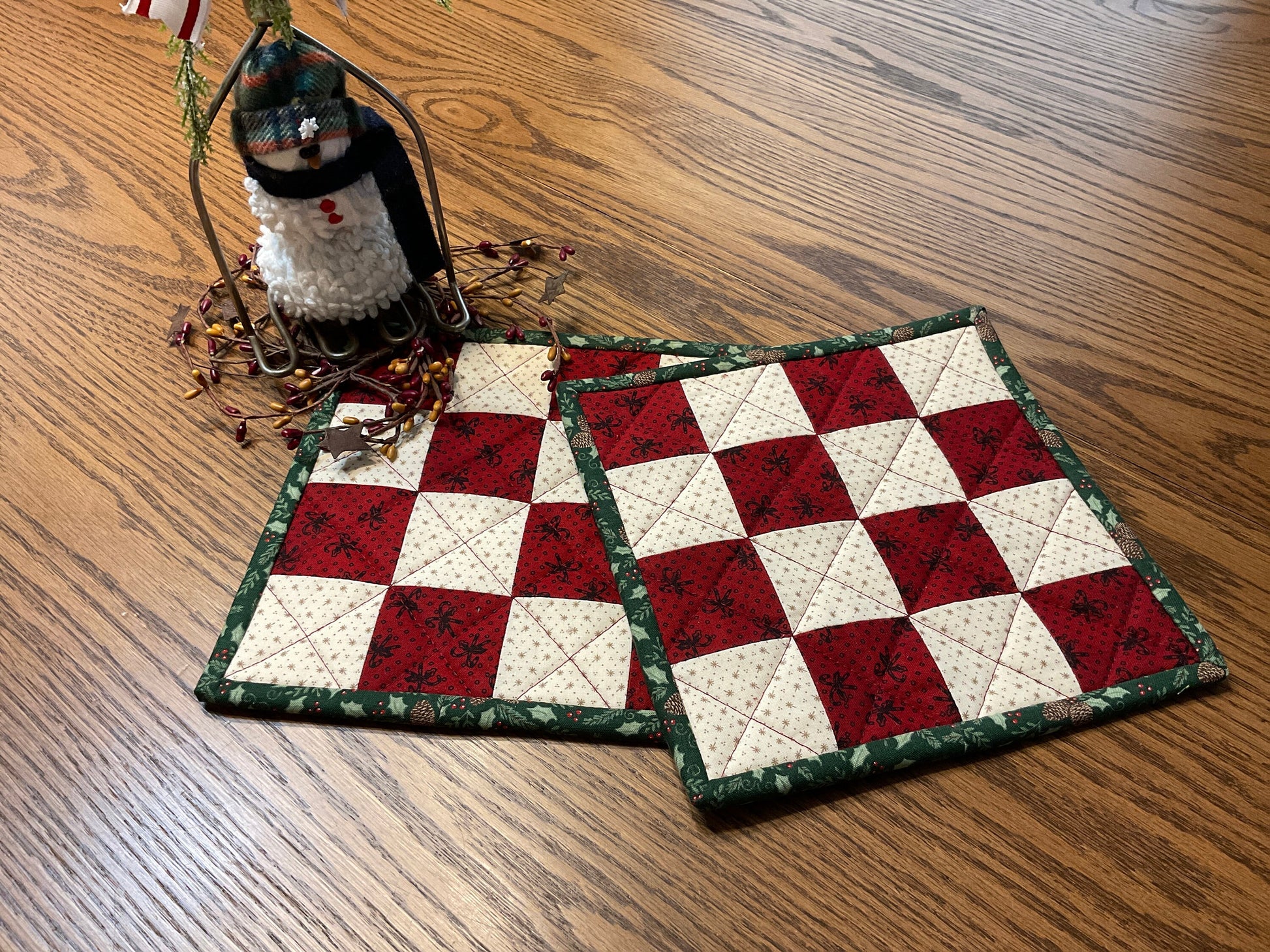 Christmas Primitive Farmhouse Potholders Item #1754