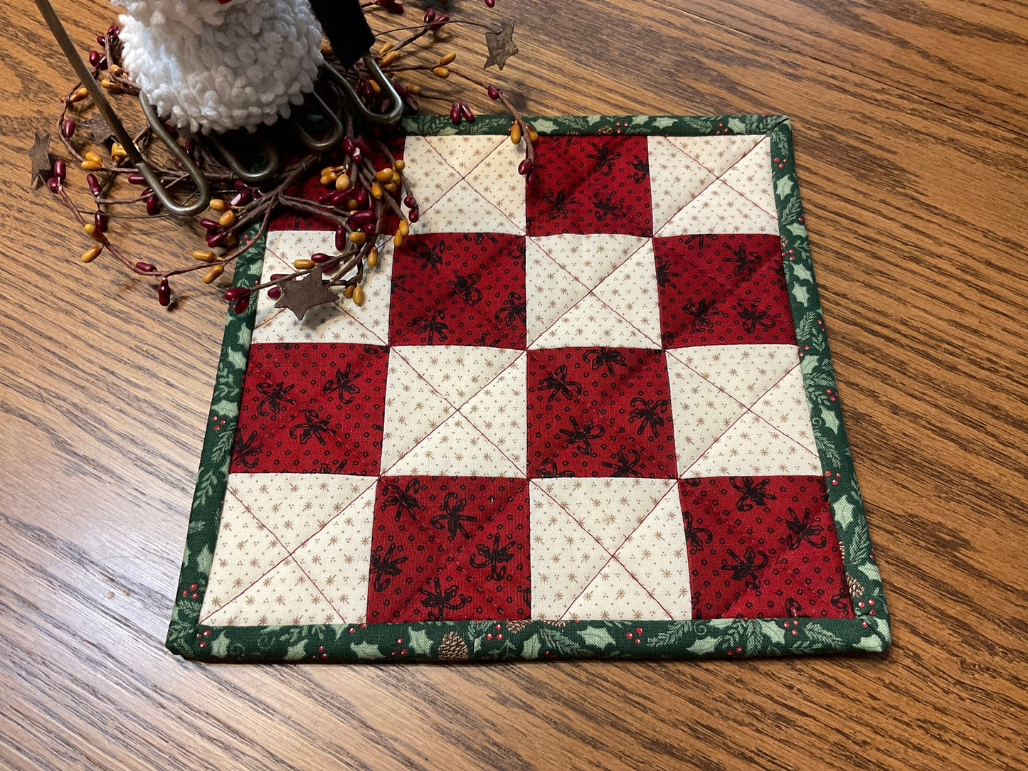 Christmas Primitive Farmhouse Potholders Item #1754