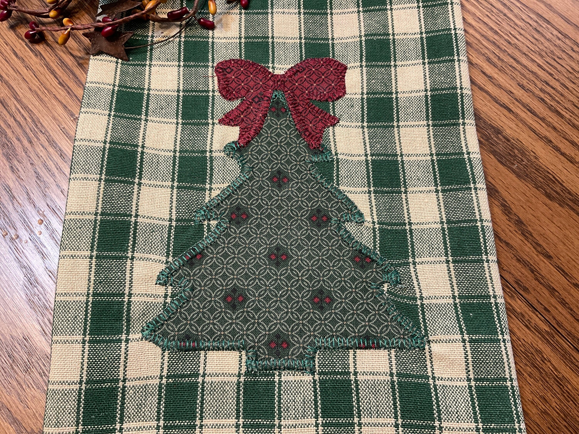 Christmas Primitive Farmhouse Towel Item #1765