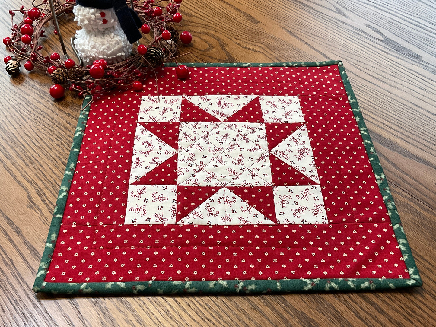 Christmas Primitive Farmhouse Table Topper Item #1781