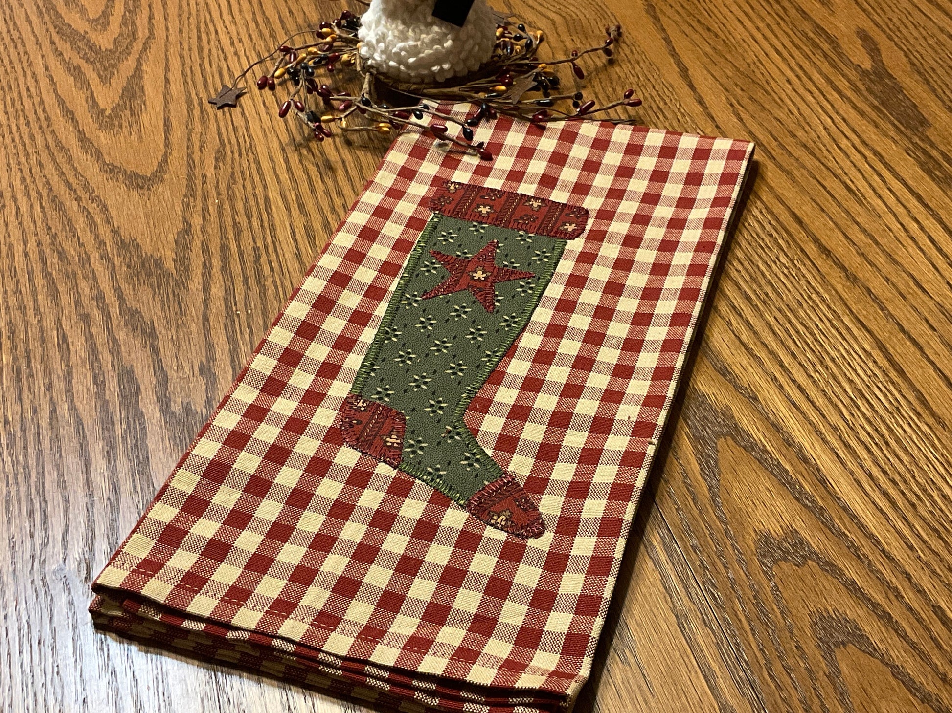 Christmas Primitive Farmhouse Towel Item #1786