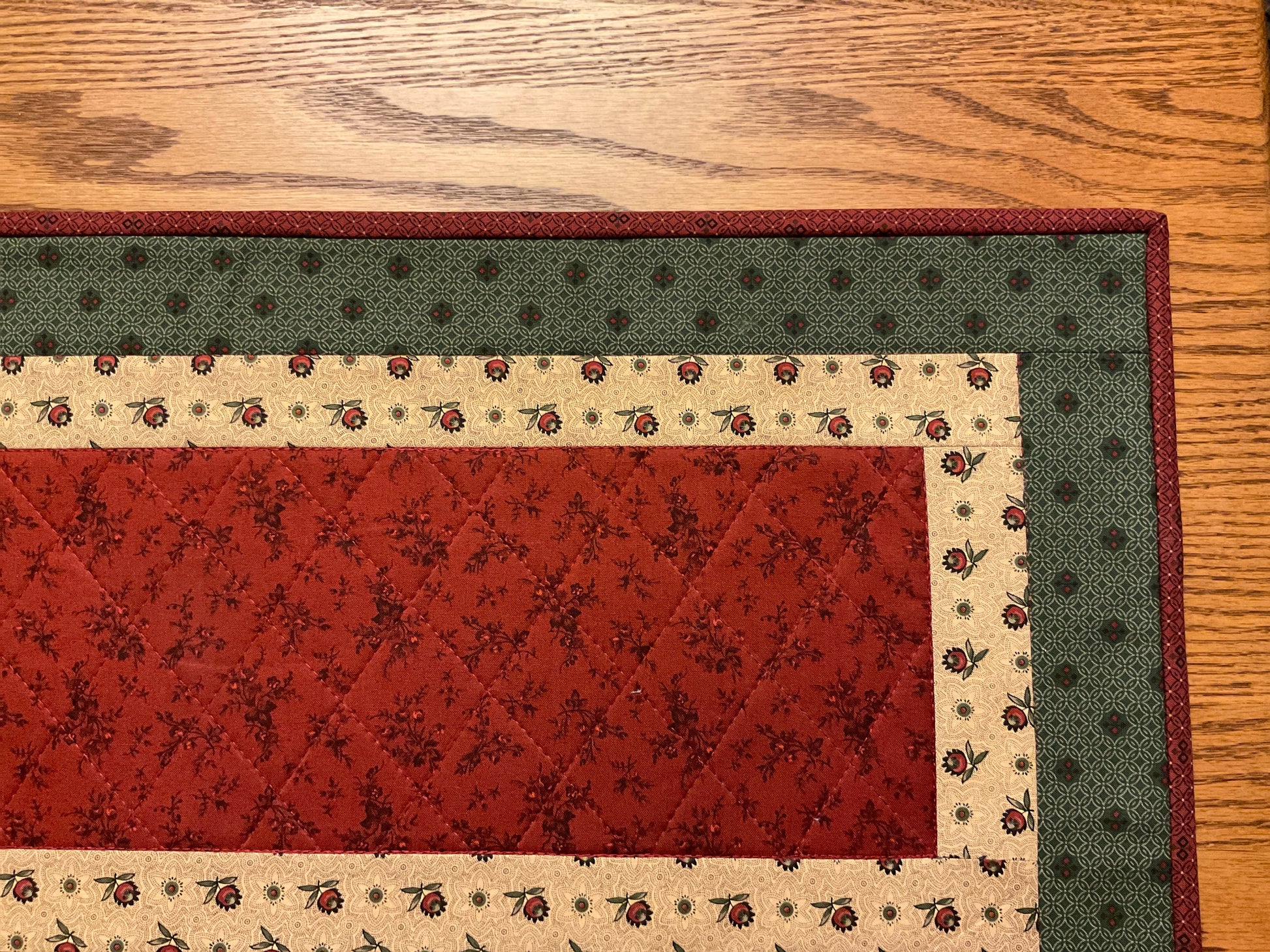 Christmas Primitive Farmhouse Table Runner Item 1789