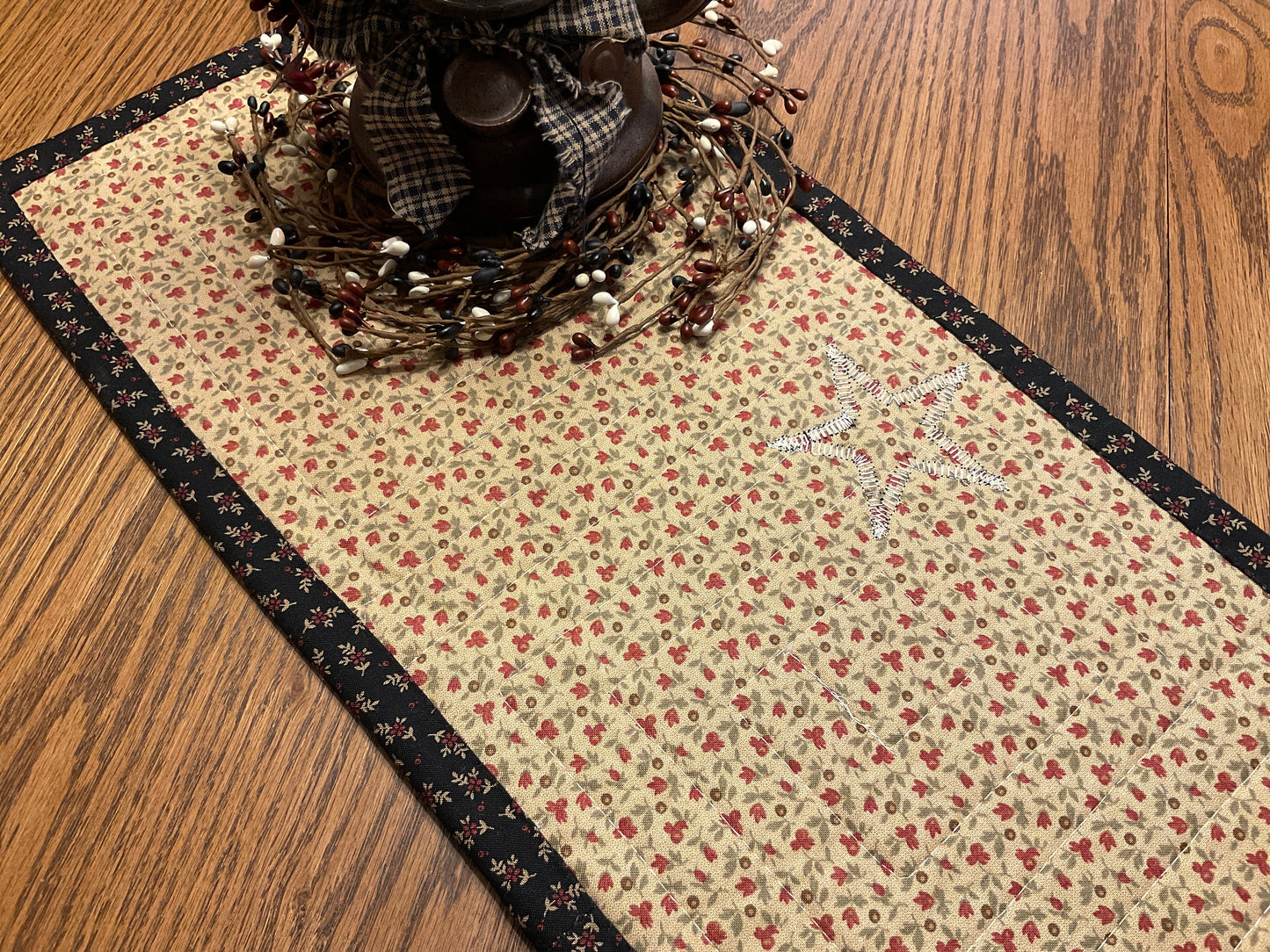 Primitive Farmhouse Log Cabin Table Runner Item #1851