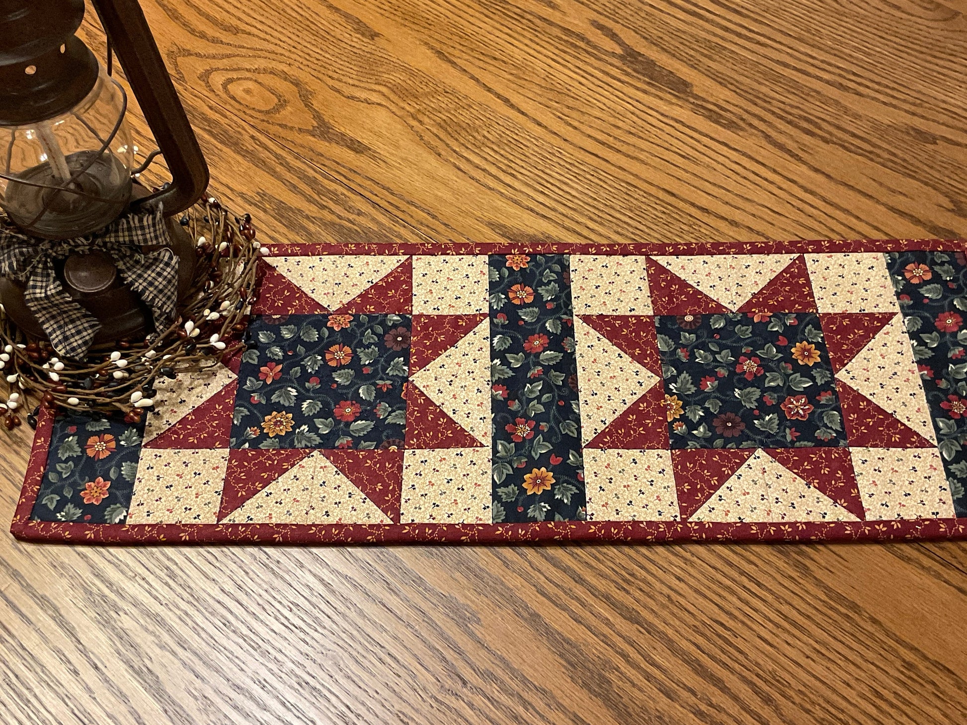 Primitive Farmhouse Star Table Runner Item #1883