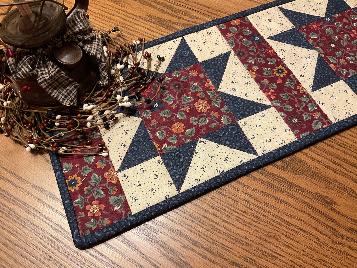 Primitive Farmhouse Star Table Runner Item #1887