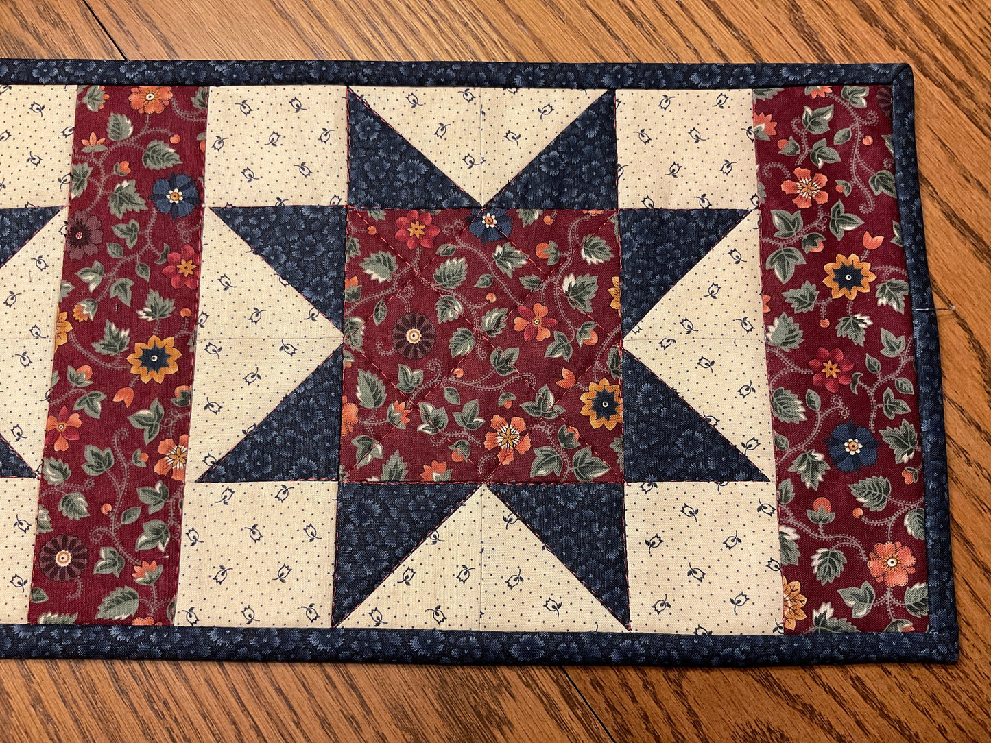 Primitive Farmhouse Star Table Runner Item #1887