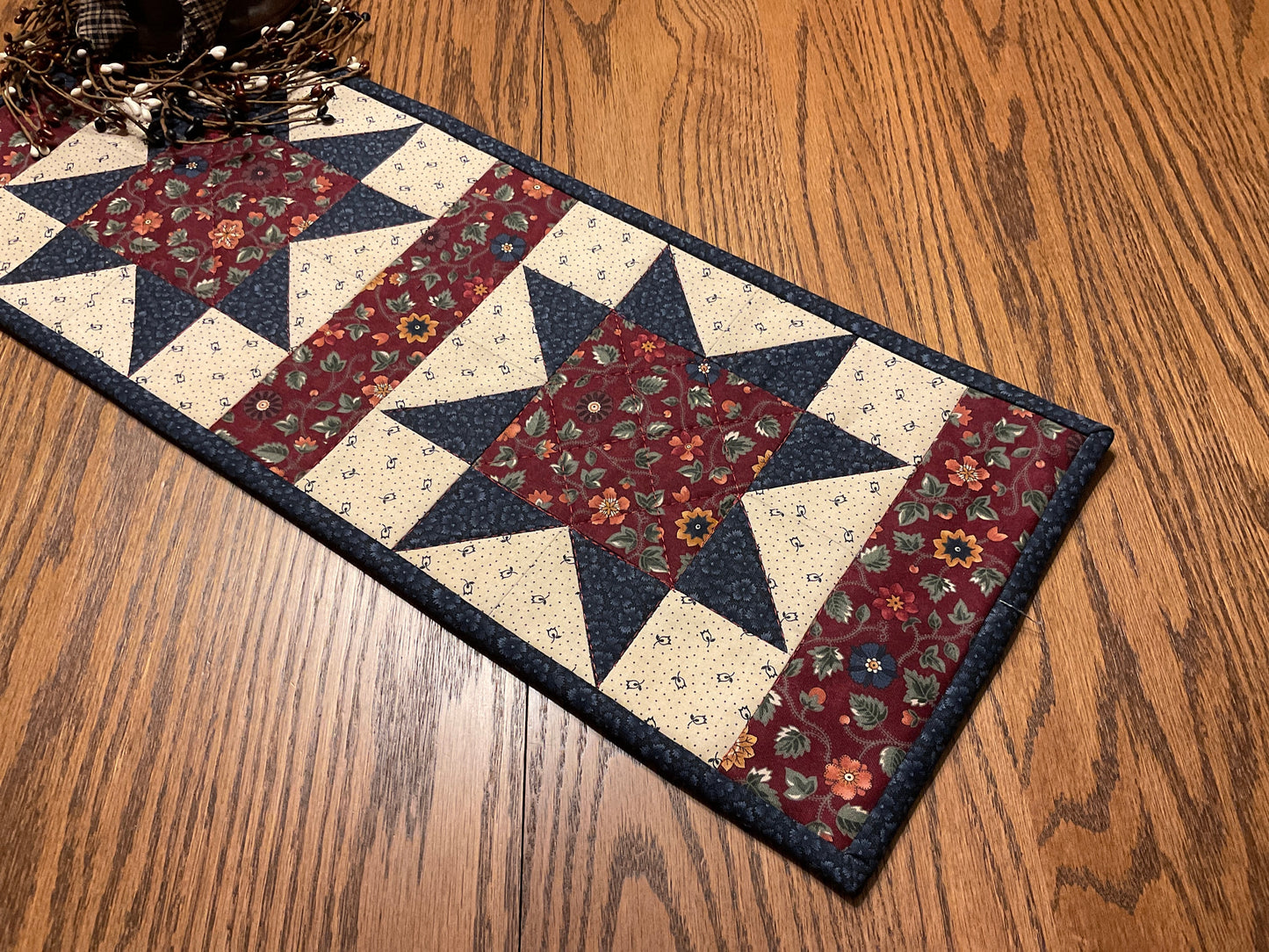 Primitive Farmhouse Star Table Runner Item #1887