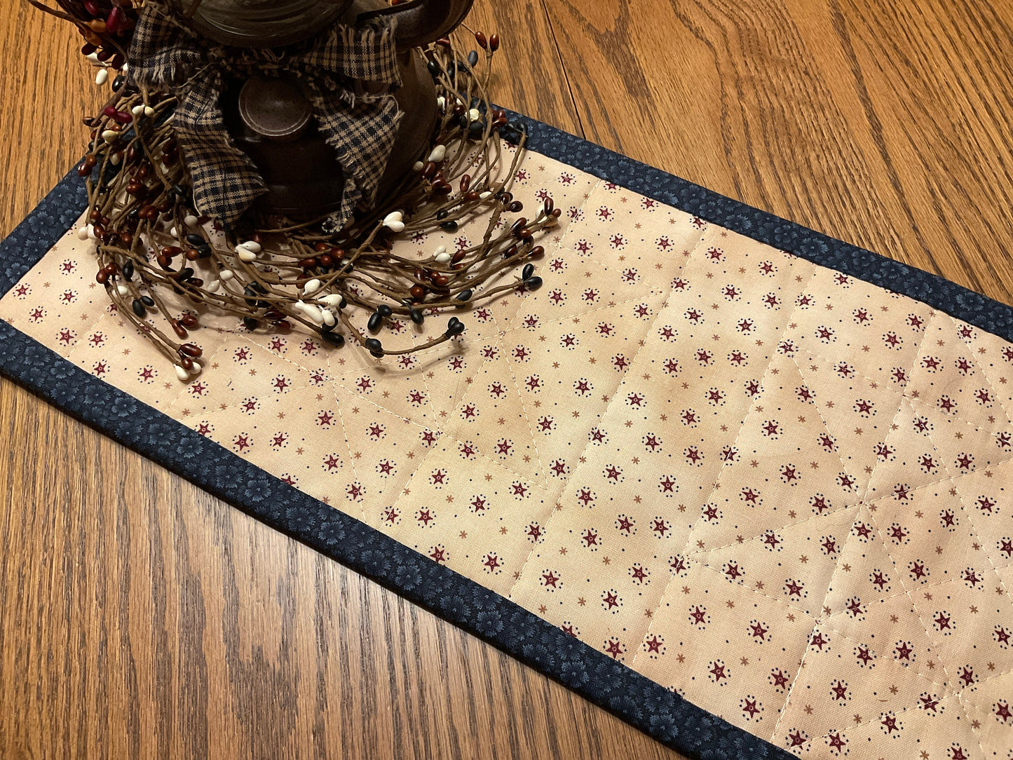 Primitive Farmhouse Star Table Runner Item #1887